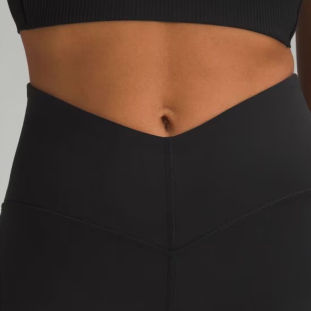 NWOT! Lululemon V Waist Align Flares, Sz 6!